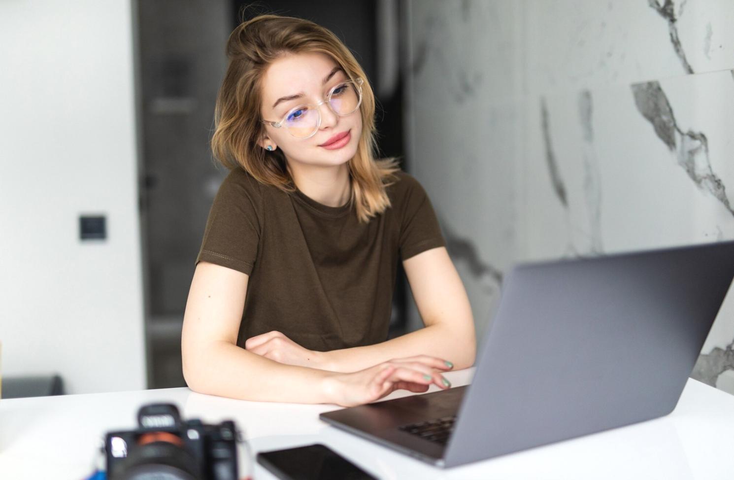 Typography selection and preview tool